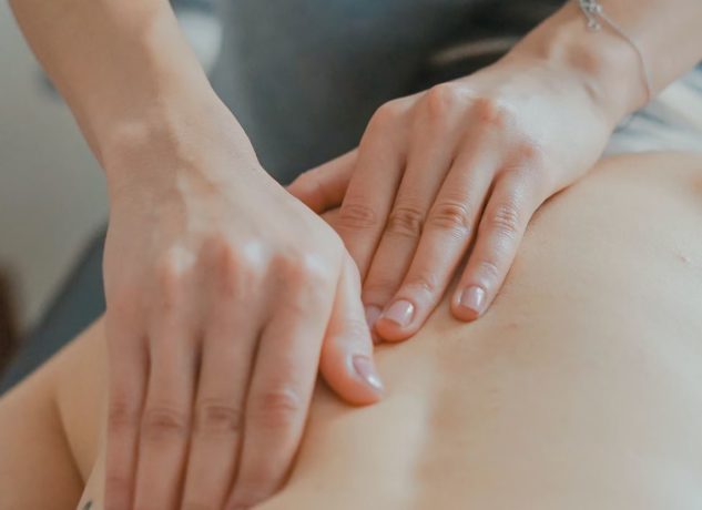Give Your Partner A Relaxing Massage With These Easy Techniques