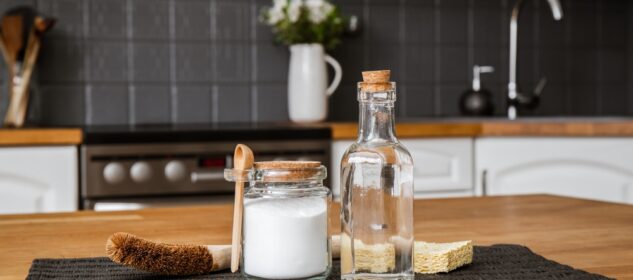 10 Genius DIY Kitchen Hacks That Make Life a Breeze