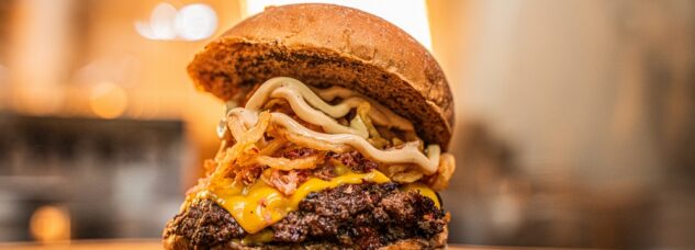 Smashed Burgers and the Global Obsession with Crispy Beef Patties