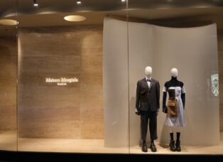 Can fashion’s insiders’ favorite win everyone over?