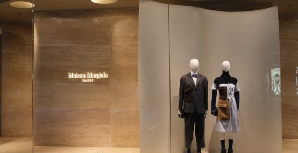 Can fashion’s insiders’ favorite win everyone over?