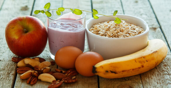 13 Quick Breakfasts Under 300 Calories to Power Your Busy Mornings