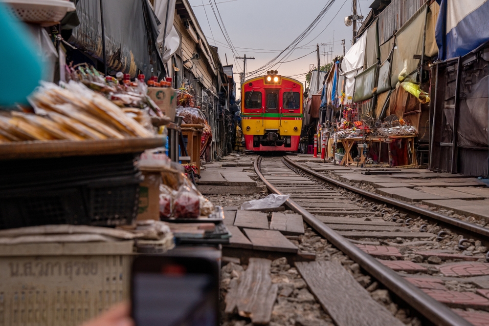 Watch a Market Move for a Train
