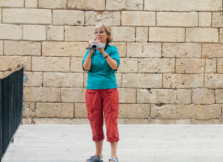 Capri Pants Are Back and These Shoes Make Them Look Incredibly Chic