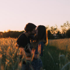 When Six Seconds Kiss Can Change a Relationship