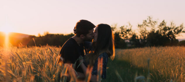 When Six Seconds Kiss Can Change a Relationship