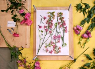 How to Press Flowers in Under 2 Minutes?