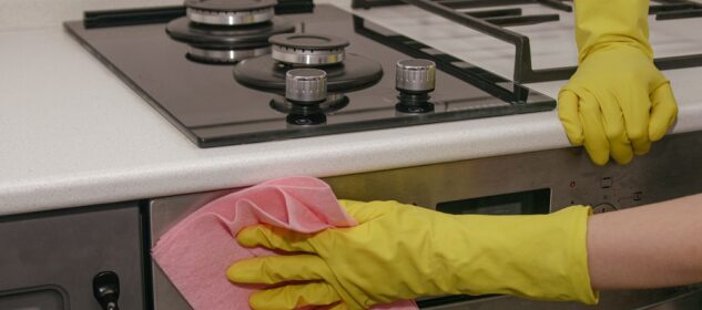 DIY Stove Cleaning Hacks That Make Grease Disappear Like Magic