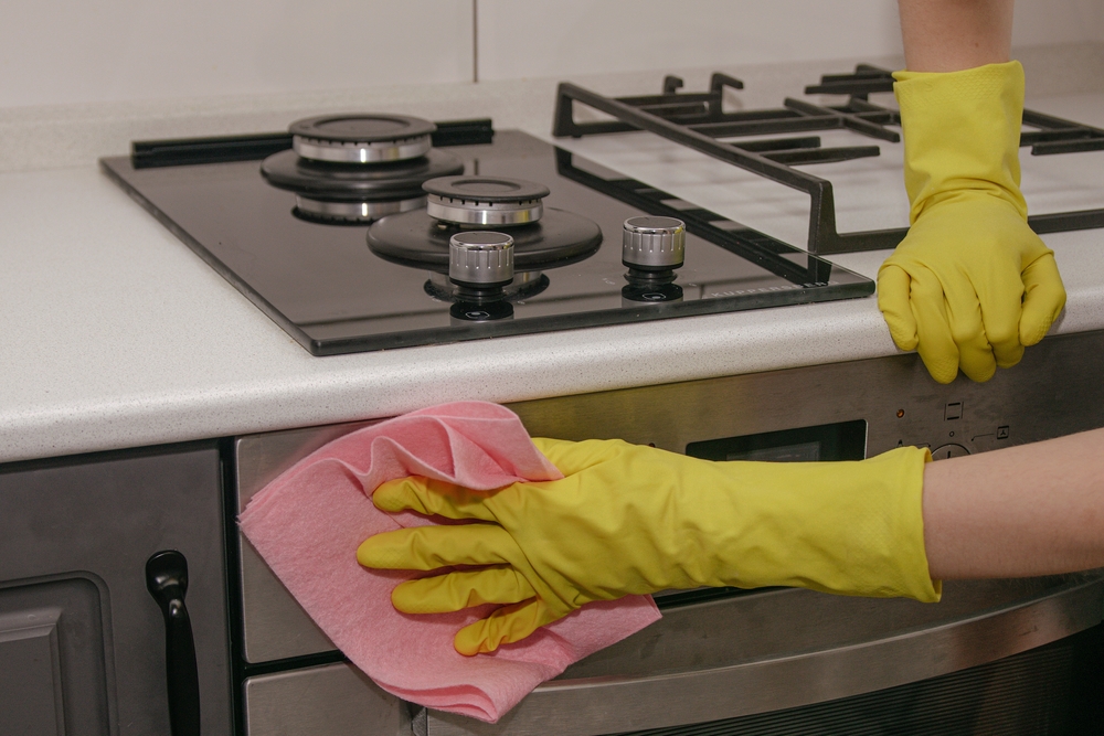 DIY Stove Cleaning Hacks That Make Grease Disappear Like Magic