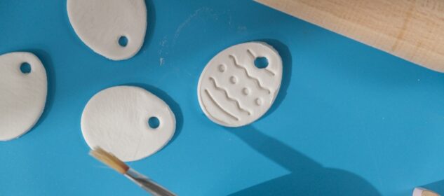 Air-Dry Clay Trinket Dishes Are 2026’s Easiest Handmade Gift