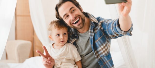 Why More Parents Are Quietly Deleting Their Kids From Social Media?