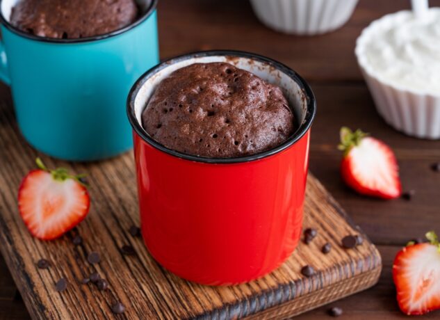 Microwave Mug Cakes in 90 Seconds: 5 Flavors for Late-Night Cravings
