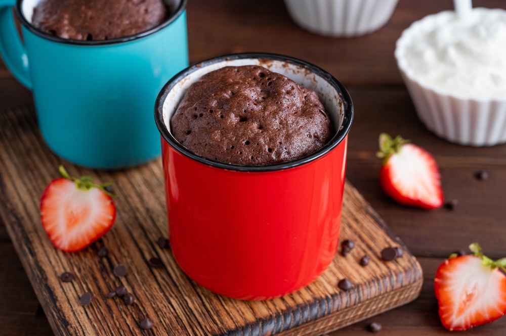 Microwave Mug Cakes in 90 Seconds: 5 Flavors for Late-Night Cravings